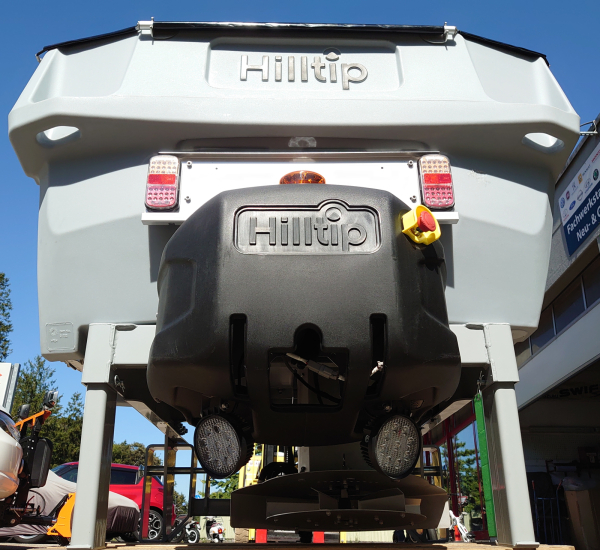HILLTIP hopperspreader IceStriker 600 TR with 3 point hitch